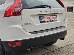 Volvo XC60 2.4 D4 Momentum AWD full