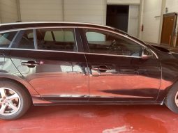 Volvo V60 2.0 D4 Summum full