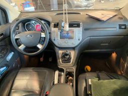 Ford Kuga 2.0 TDCi Titanium full