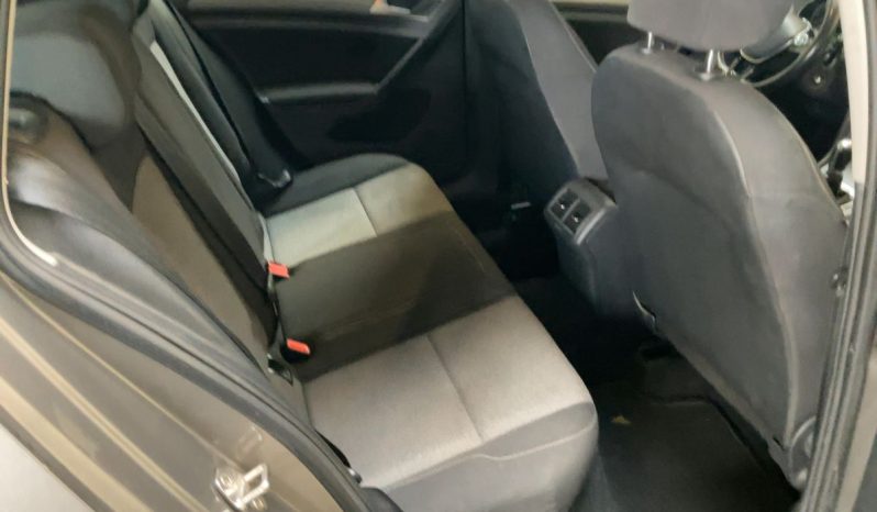 Volkswagen Golf VII 1.6 TDI Trendline BlueMotion Tech