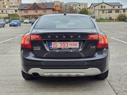 Volvo S60 2.0 D3 Momentum full