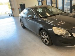 Volvo S60 2.0 D4 Momentum full