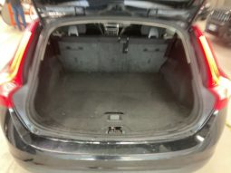 Volvo V60 2.0 D4 Momentum full