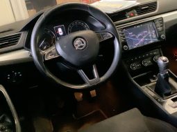 Skoda Superb 1.6 TDI Ambition full