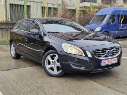 Volvo V60 2.0 D4 Momentum