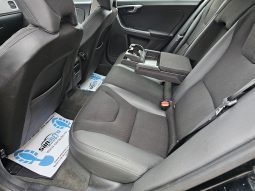 Volvo V60 2.0 D4 Momentum full