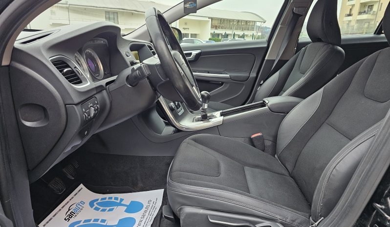 Volvo V60 2.0 D4 Momentum