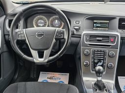 Volvo V60 2.0 D4 Momentum full