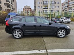 Volvo V60 2.0 D4 Momentum full