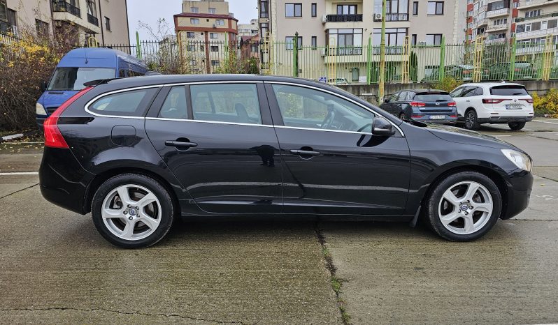 Volvo V60 2.0 D4 Momentum