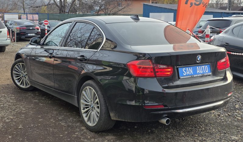 BMW 318D F30