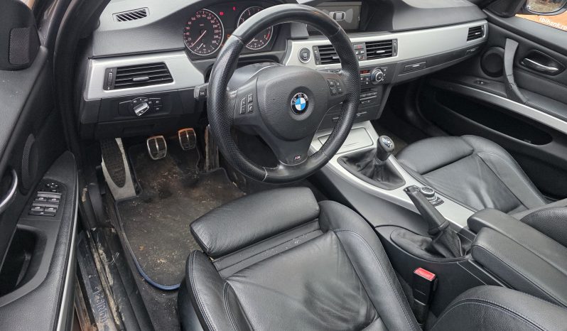 BMW 318i E90
