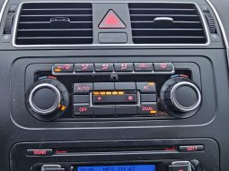 Volkswagen Touran 1.6 TDI full