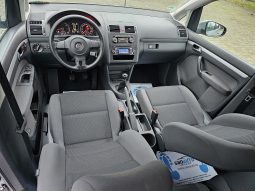 Volkswagen Touran 1.6 TDI full