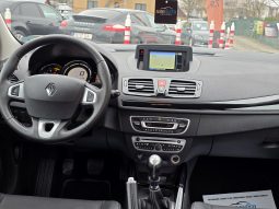 Renault Megane 1.9 dCi Dynamique full