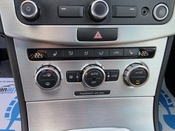 Volkswagen Passat 2.0 TDI Highline 4Motion BlueMotion full
