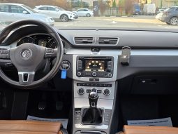 Volkswagen Passat 2.0 TDI Highline 4Motion BlueMotion full