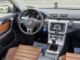 Volkswagen Passat 2.0 TDI Highline 4Motion BlueMotion full
