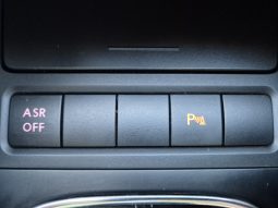 Volkswagen Golf VI 1.6 TDI full