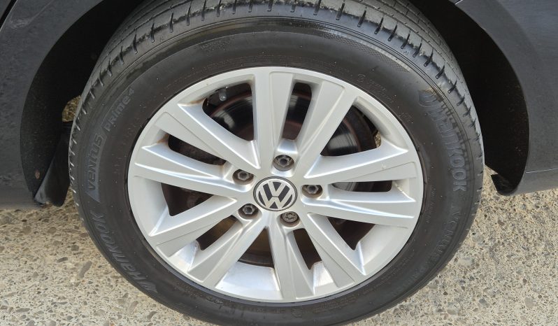 Volkswagen Golf VI 1.6 TDI