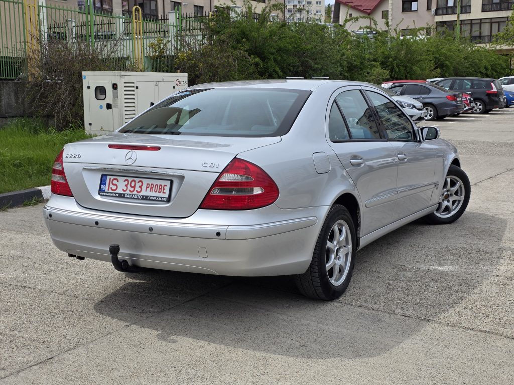 Mercedes-Benz E-Klasse E 220 CDI Elegance