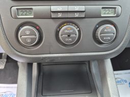 Volkswagen Jetta 2.0 TDI full