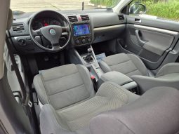 Volkswagen Jetta 2.0 TDI full