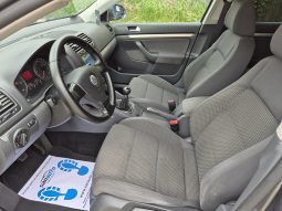 Volkswagen Jetta 2.0 TDI full