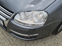 Volkswagen Jetta 2.0 TDI full