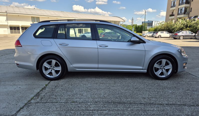 Volkswagen Golf VII 1.6 TDI Comfortline Blue