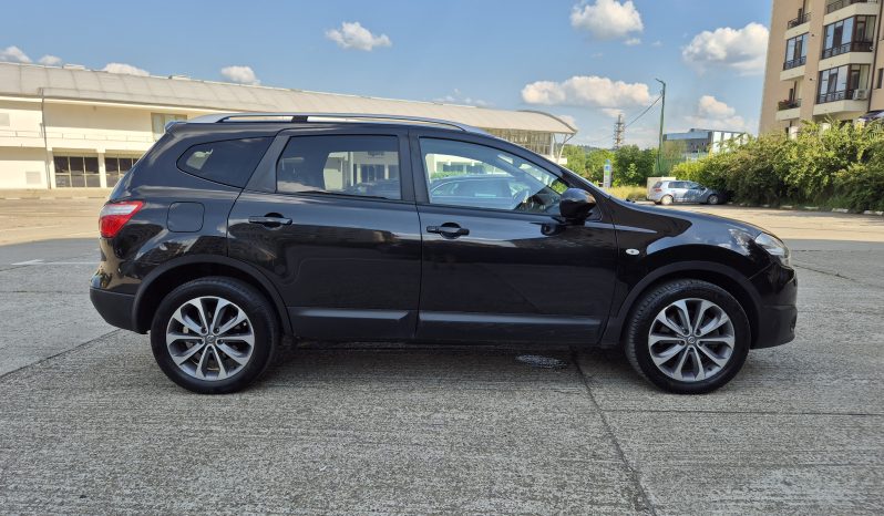 Nissan Qashqai 4×4 2.0 dCi 7 locuri