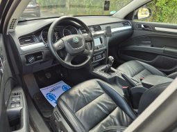 Skoda Superb 2.0 TDI full