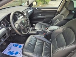 Skoda Superb 2.0 TDI full