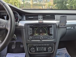 Skoda Superb 2.0 TDI full
