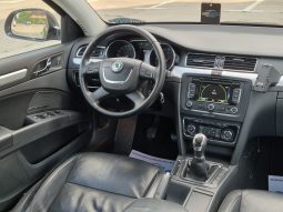 Skoda Superb 2.0 TDI full