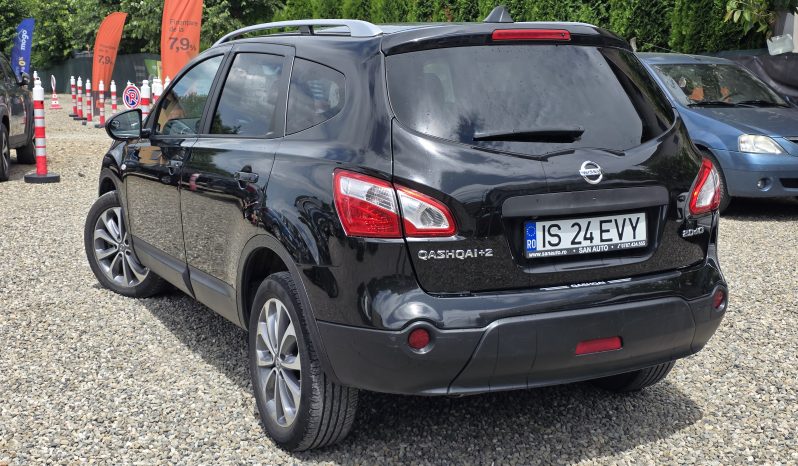 Nissan Qashqai 4×4 2.0 dCi 7 locuri