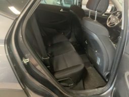 Hyundai Tucson 1.7 CRDi Classic blue 2WD full