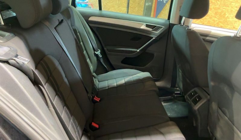 Volkswagen Golf VII 1.6 TDI Comfortline BlueMotion Tech