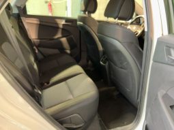 Hyundai Tucson 1.7 CRDi Comfort ISG 2WD full