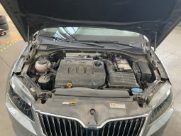 Skoda Superb 2.0 TDI Style full