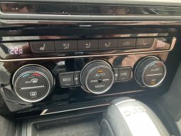 Volkswagen Passat 2.0 TDI Executive BluMotionTech full