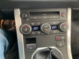 Land Rover Evoque 2.0 Td4 SE full