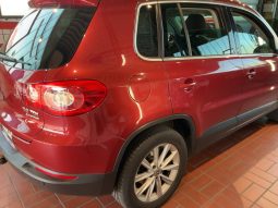 Volkswagen Tiguan 2.0 TDI Team 4Motion full