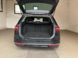 Volkswagen Passat 2.0 TDI Executive BluMotionTech full