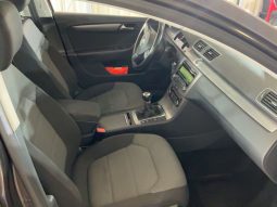 Volkswagen Passat 2.0 TDI Comfortline BlueMotion Tech full