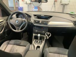 BMW X1 xDrive 18d full
