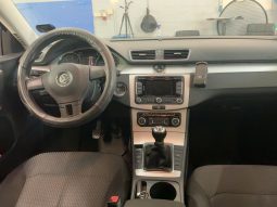 Volkswagen Passat 2.0 TDI Trendline BlueMotion Tech full