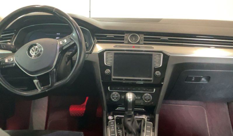 Volkswagen Passat 2.0 TDI Executive BluMotionTech