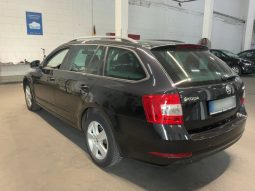 Skoda Octavia 1.6 TDI Ambition full
