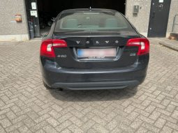 Volvo S60 2.0 D3 Momentum full